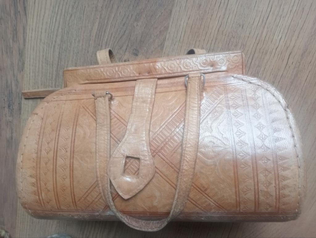 Prachtige leren vintage handtas jaren 50, Sieraden, Tassen en Uiterlijk, Tassen | Damestassen, Ophalen of Verzenden, Zo goed als nieuw