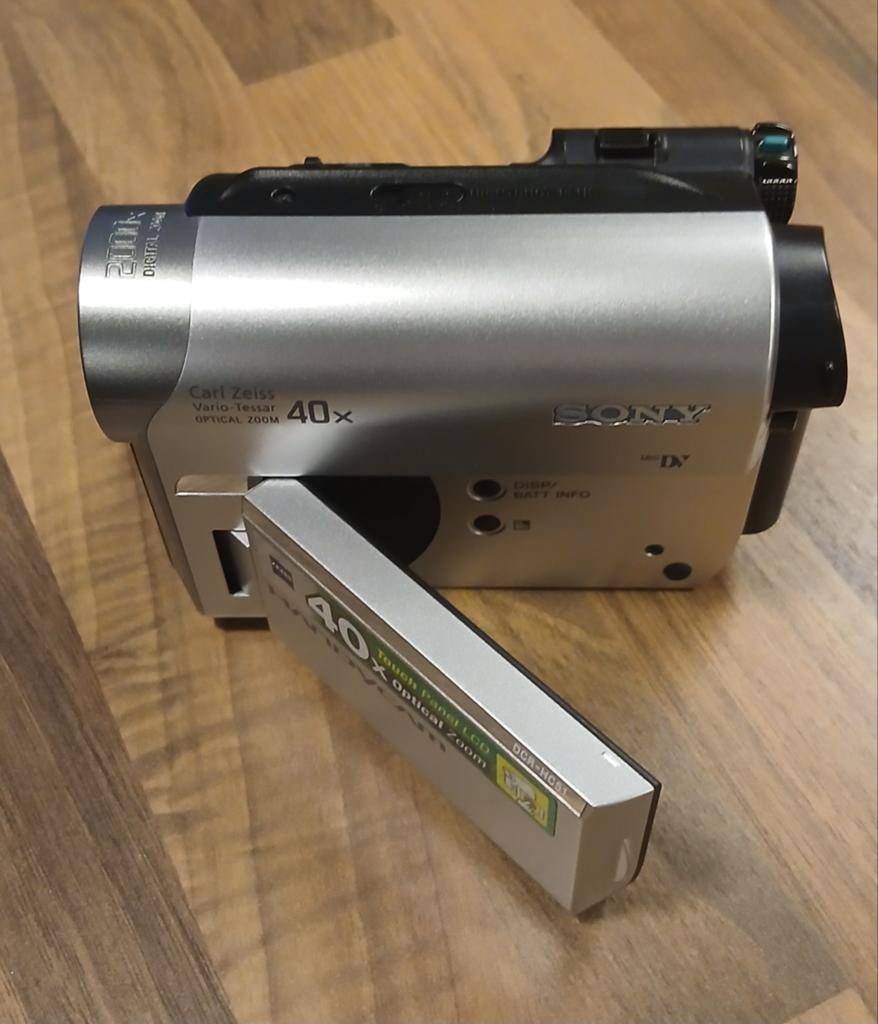 Sony Handycam DCR-HC51 met accessoires en tas, Ophalen, Mini dv, Gebruikt, 20x of meer