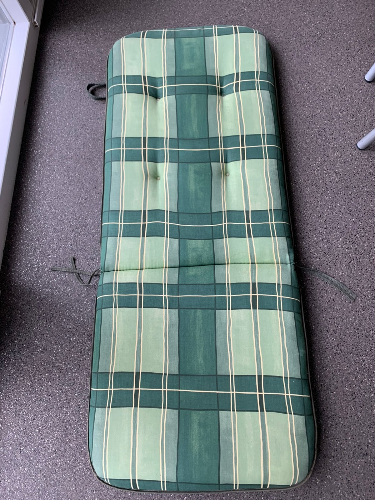 4 tuinstoelkussens, afm 120/50 en 5 cm dik, Ophalen, Gebruikt