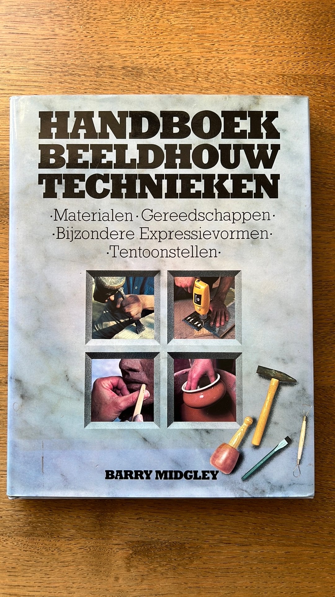 Handboek beeldhouw technieken, Ophalen of Verzenden, Zo goed als nieuw