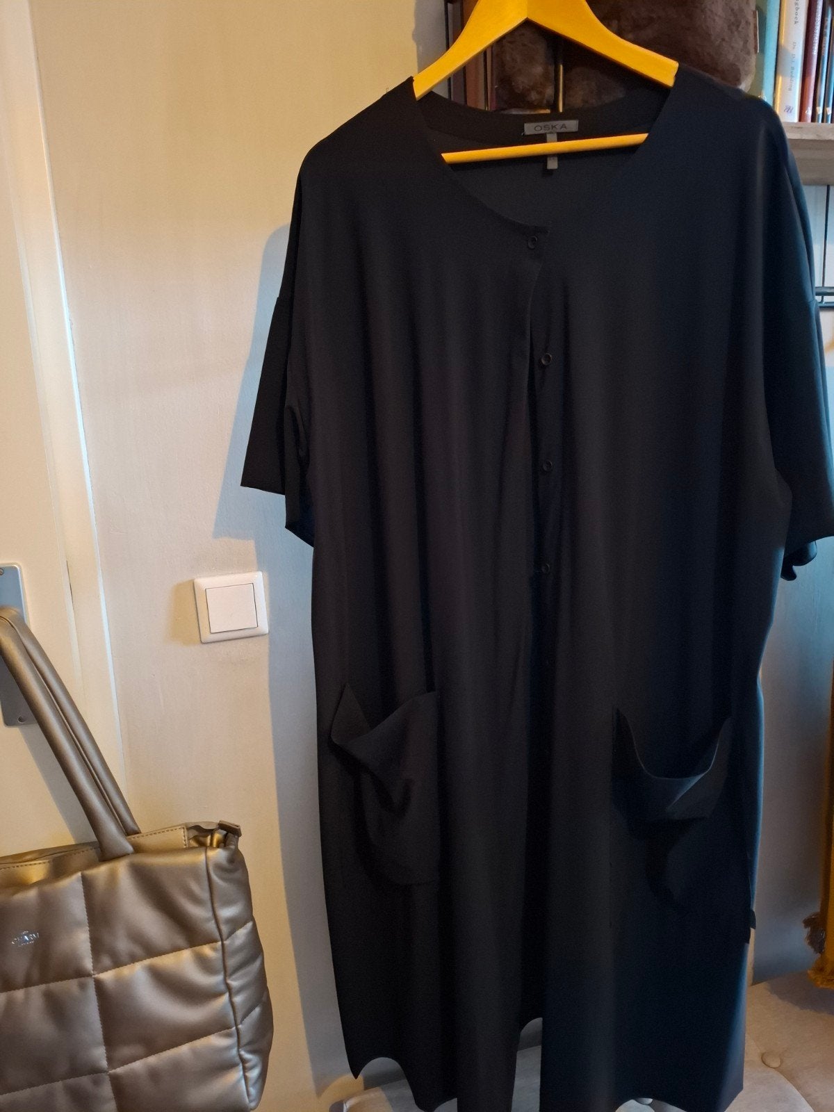 Oska vest jas jurk zwart mt 3 = 50 / 52, Zwart, Trui of Vest, Ophalen of Verzenden, Zo goed als nieuw