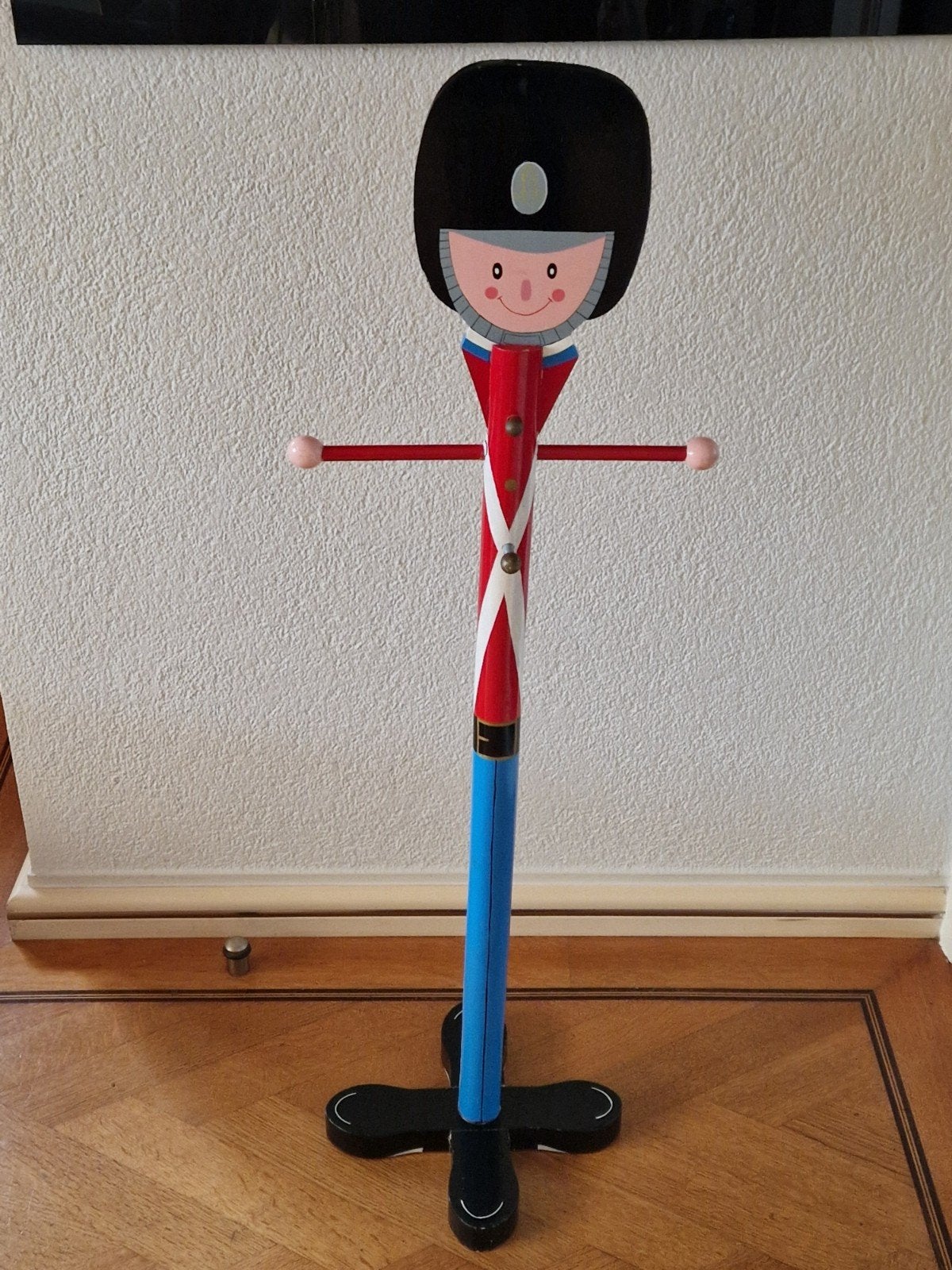 Vintage/Retro Staande Kinderkapstokje Soldaat Jaren 50., Ophalen, Hout, Object, Handgemaakt