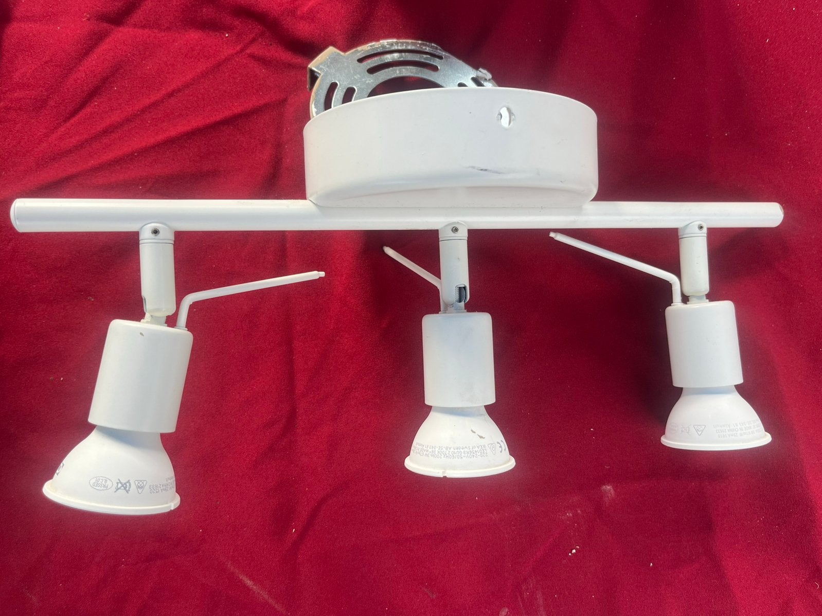 Plafond lamp ikea wit 3 spots, Ophalen of Verzenden, Zo goed als nieuw