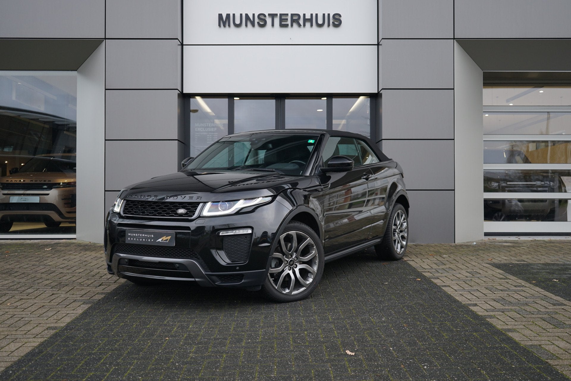Land Rover Range Rover Evoque Convertible 2.0 TD4 SE Dynamic, Auto's, Automaat, Dealer onderhouden, 2005 kg, Gebruikt