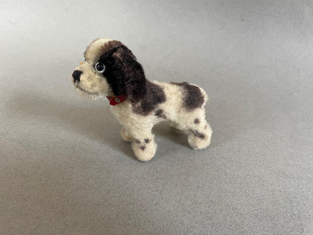 Heel klein  antiek Cocker Spaniel hondje 'Cockie' van Steiff, Ophalen of Verzenden