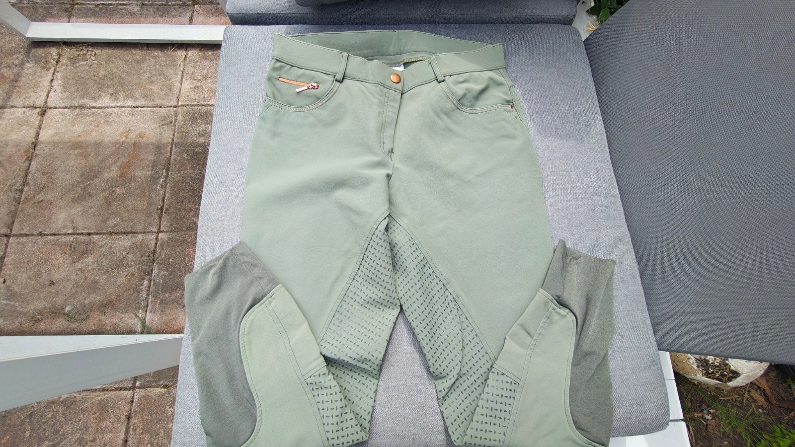 Quur paardrijbroek maat 42 olijfgroen, Dieren en Toebehoren, Gebruikt, L, Dressuur, Quur