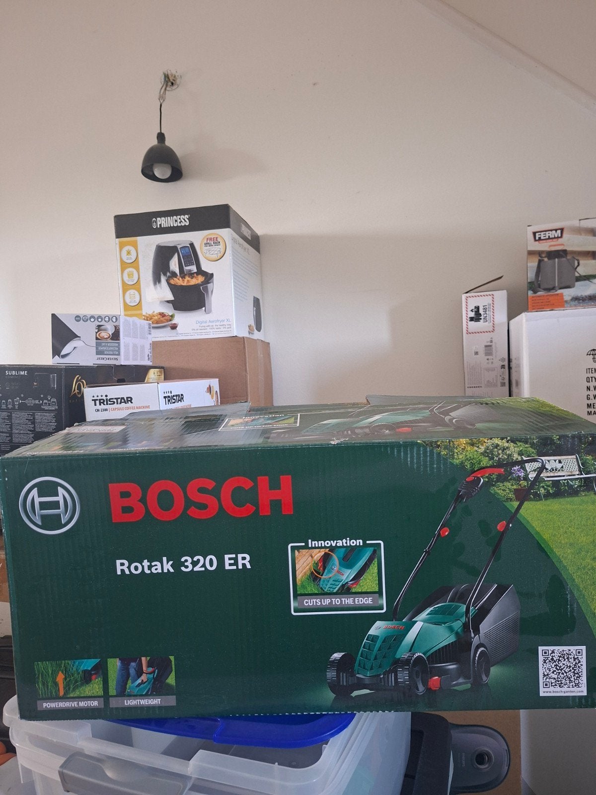 Bosch grasmaaier Rotak 320 ER, Tuin en Terras, Grasmaaiers, Ophalen, Zo goed als nieuw, Handgrasmaaier, Bosch