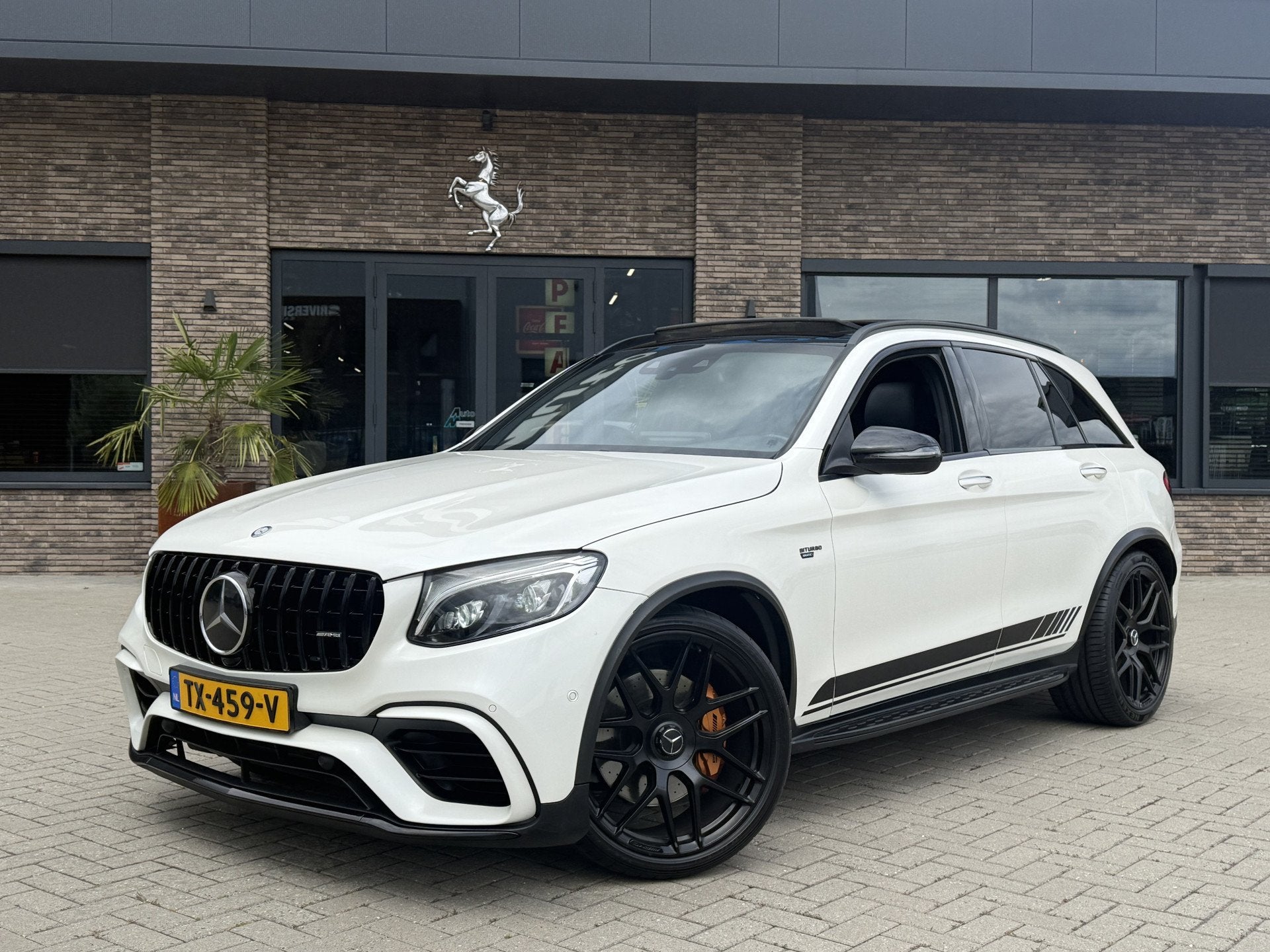 Mercedes-Benz GLC ///AMG 43 4MATIC 368 PK / FULL OPTION / HU, Auto's, Mercedes-Benz, Automaat, Automatische klimaatregeling, Gebruikt