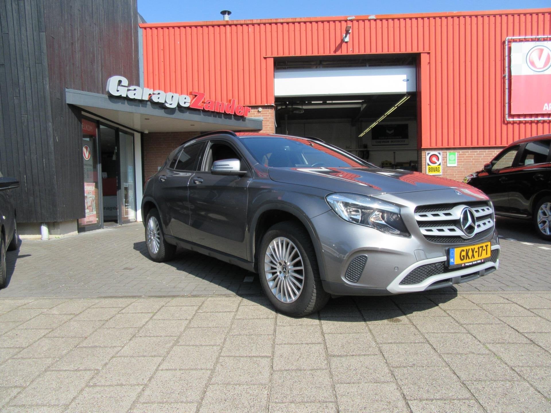 Mercedes-Benz GLA-klasse 180 Business Solution AMG, Dealer onderhouden, Gebruikt, Euro 6, 4 cilinders