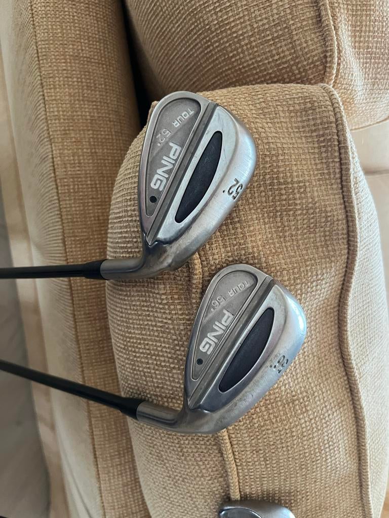 2 PING Tour Wedges 52 en 56 graden, Sport en Fitness, Golf, Ophalen of Verzenden, Zo goed als nieuw, Club, Ping