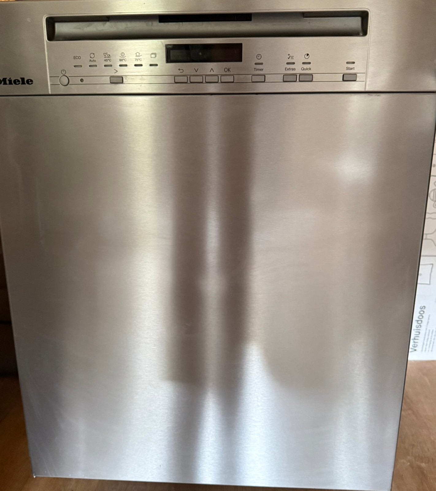 Vrijwel nieuwe Miele vaatwasser onderbouw: clean steel, Ophalen, Zo goed als nieuw, Inbouw, Minder dan 85 cm