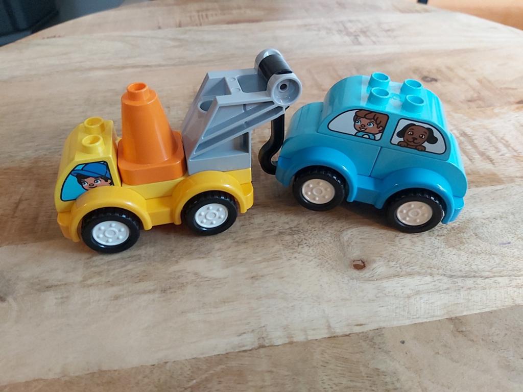 LEGO Duplo 10883 Sleepwagen met auto, Ophalen