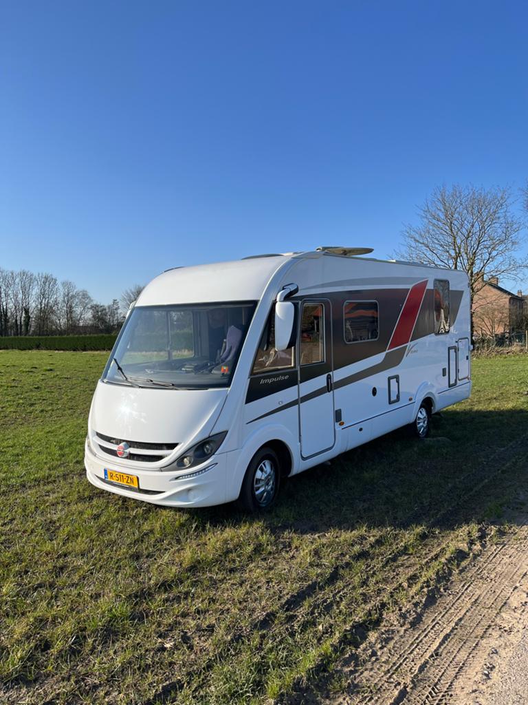 Luxe Brüstner L720 Impuls 2015 - Slechts 27.400 km!, Integraal, Ringverwarming, Bürstner, 7 tot 8 meter