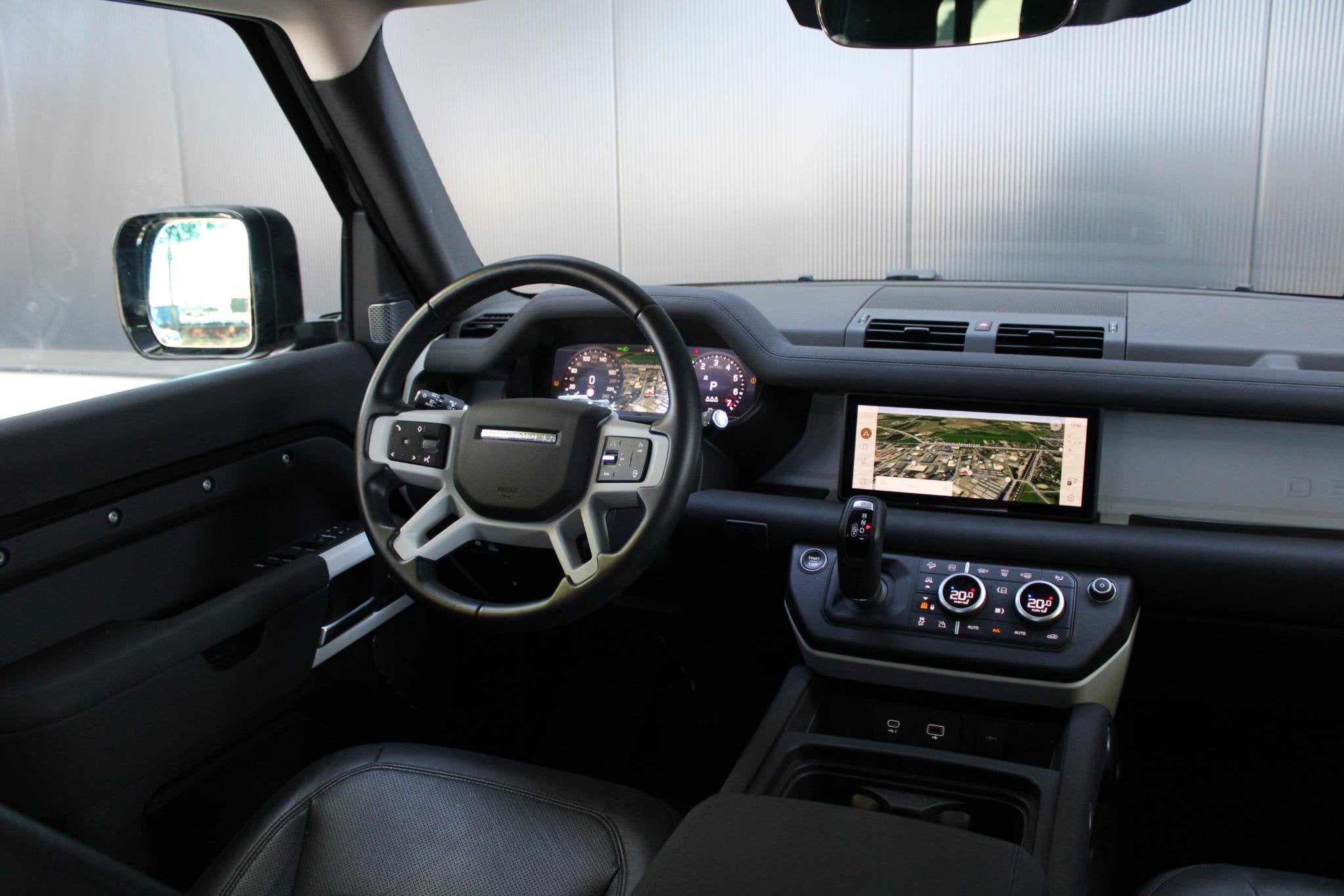 Land Rover Defender 110 P400e SE | Pan.Dak | Cold Climate |, 12 maanden, 404 pk, Gebruikt, 3000 kg