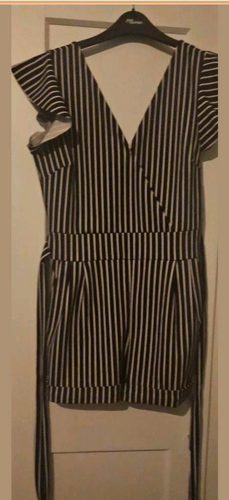 Mooi jumpsuit maat L, Kleding | Dames, Jumpsuits, Ophalen of Verzenden, Zo goed als nieuw, Maat 42/44 (L), Zwart
