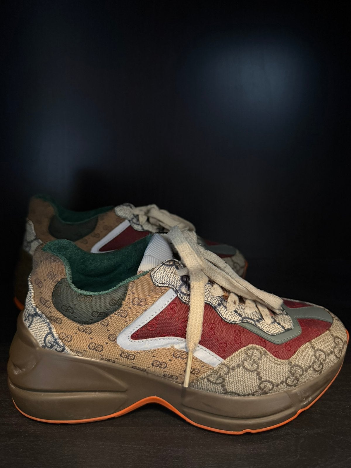 Gucci dames sneakers (schoenen, designer), Ophalen of Verzenden, Zo goed als nieuw, Sneakers of Gympen