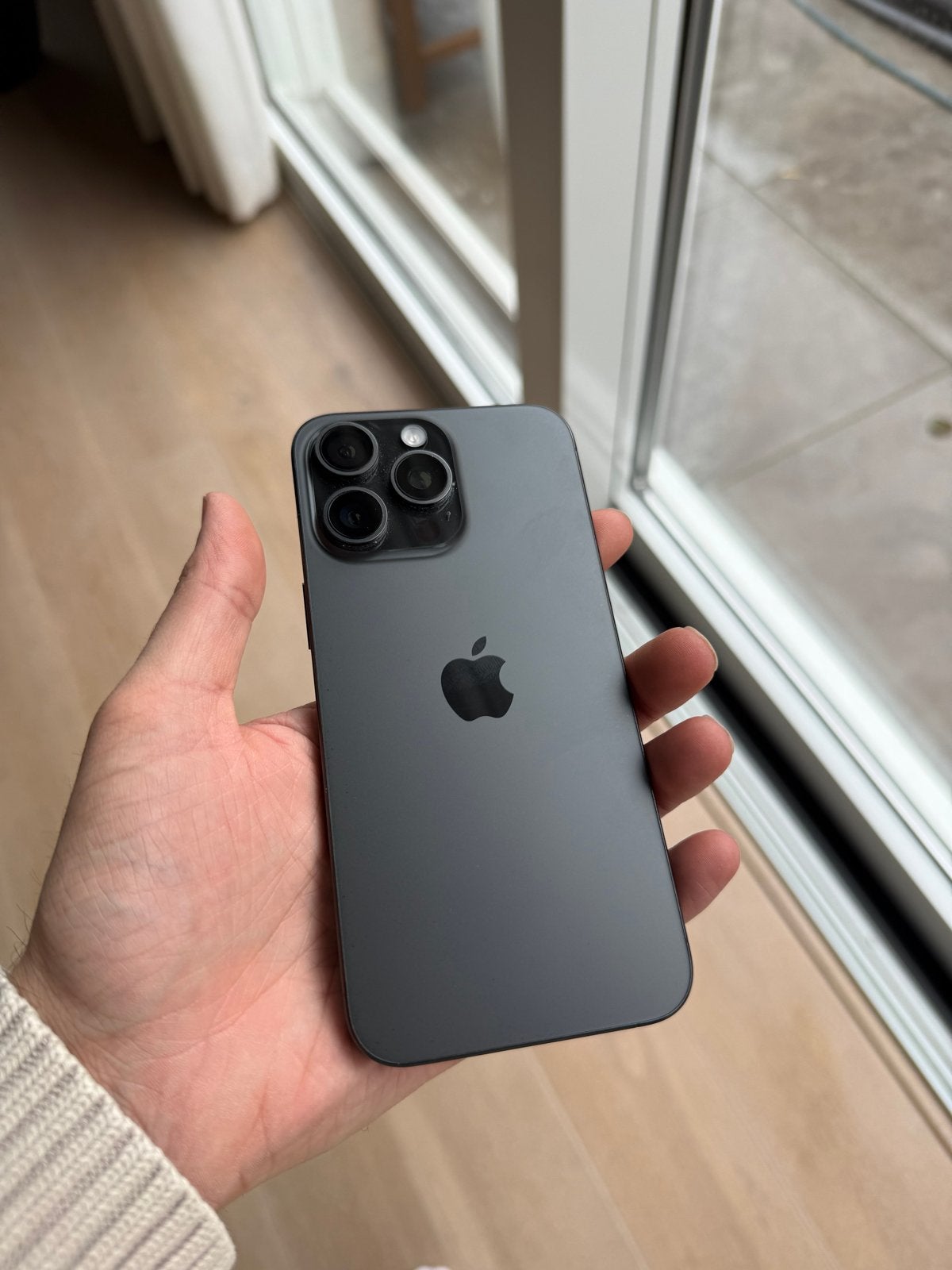iPhone 15 Pro Max 256 GB met lichte gebruikssporen 2, Telecommunicatie, Gebruikt, Zwart, IPhone 15 Pro Max, Ophalen of Verzenden