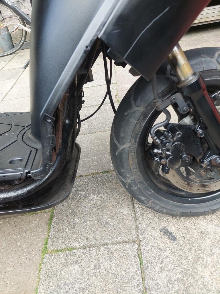 GEZOCHT ONDERSPOILER KYMCO NEW DINK 2008., Ophalen of Verzenden, Gebruikt, Benzine