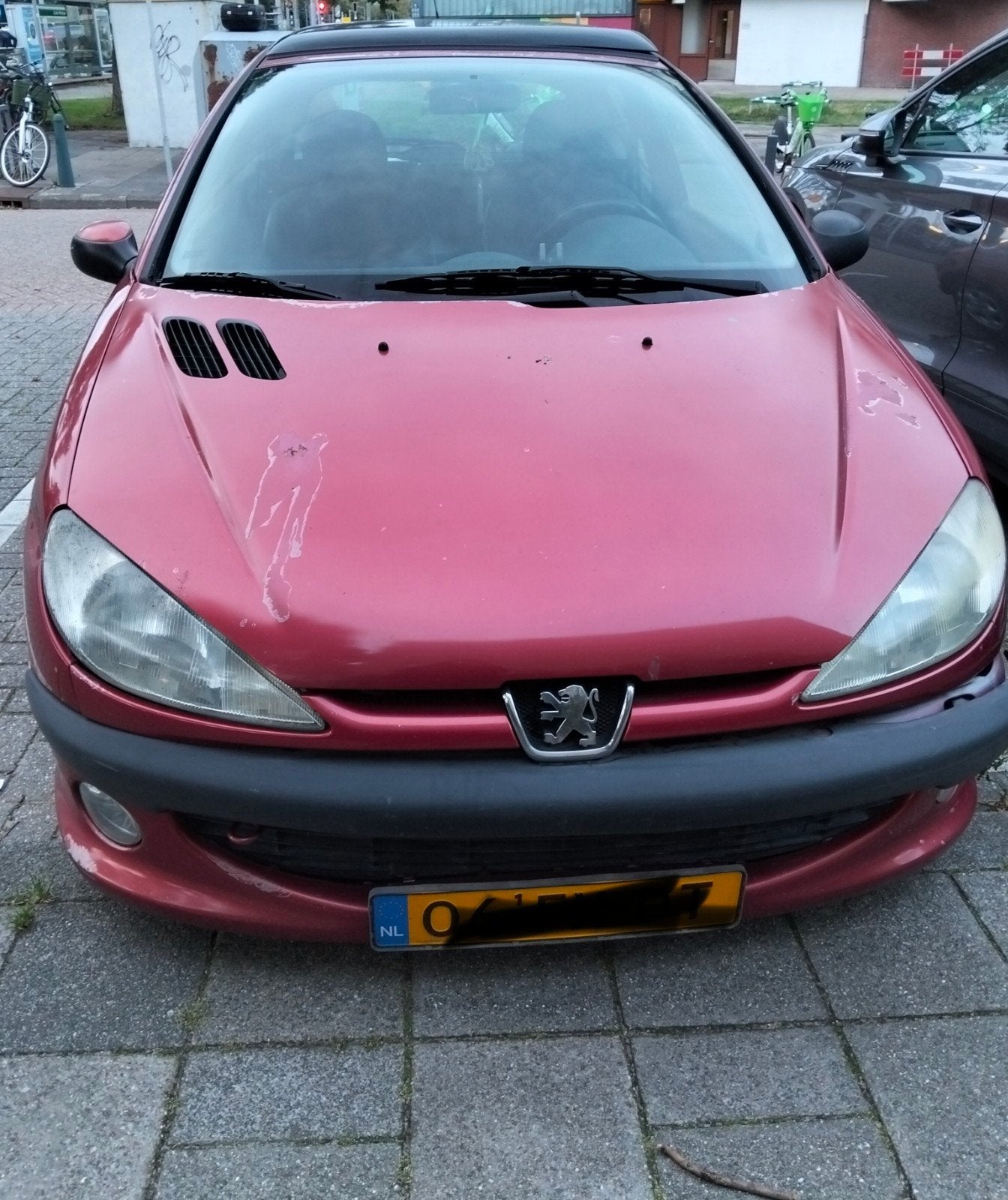 Peugeot 206 1.6 3D 2000 Rood, Auto's, Peugeot, Voorwielaandrijving, 40 €/maand, 4 cilinders, Handgeschakeld