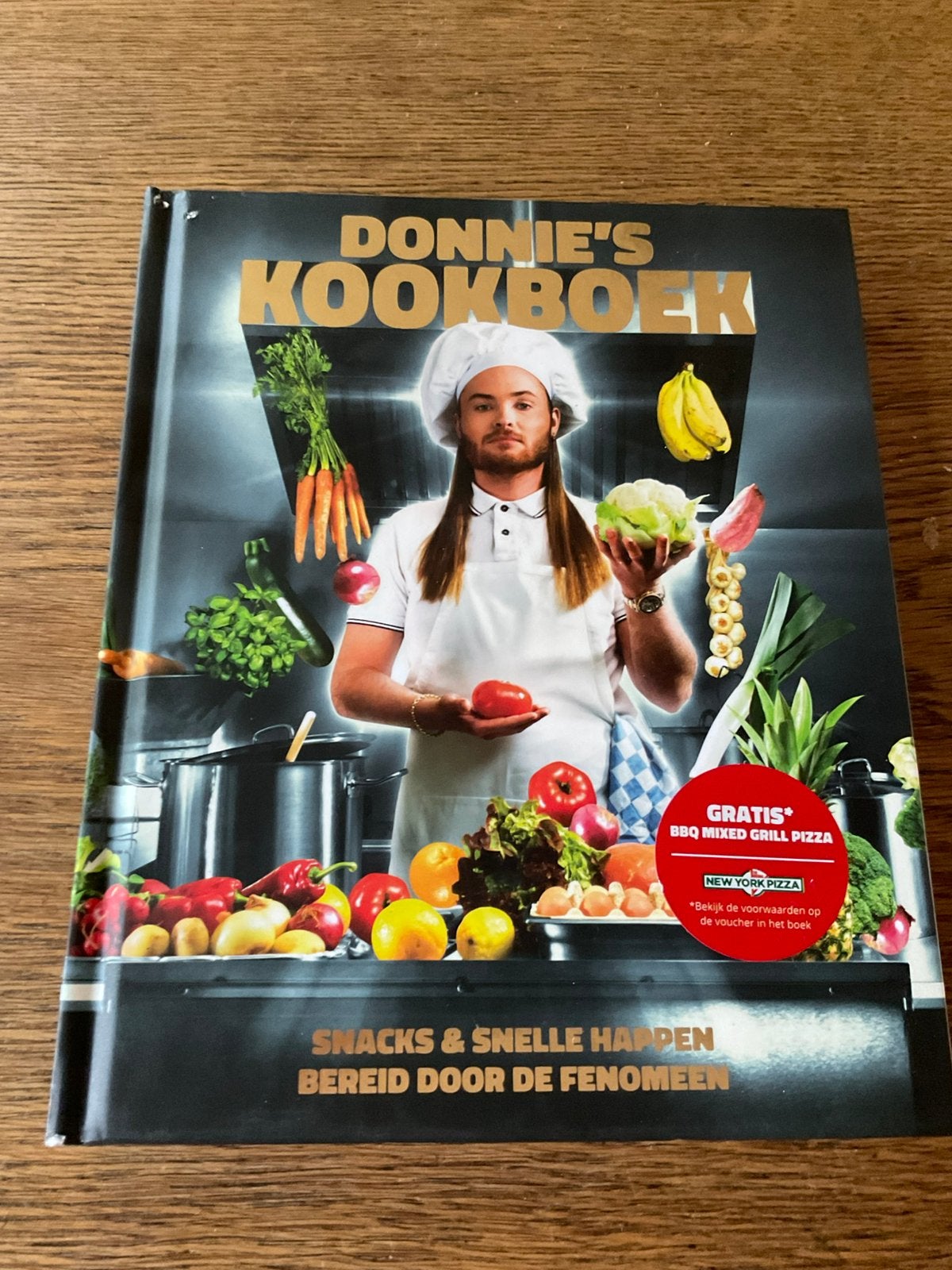 Rapper Donnie - Donnie's kookboek, Ophalen of Verzenden, Zo goed als nieuw, Rapper Donnie