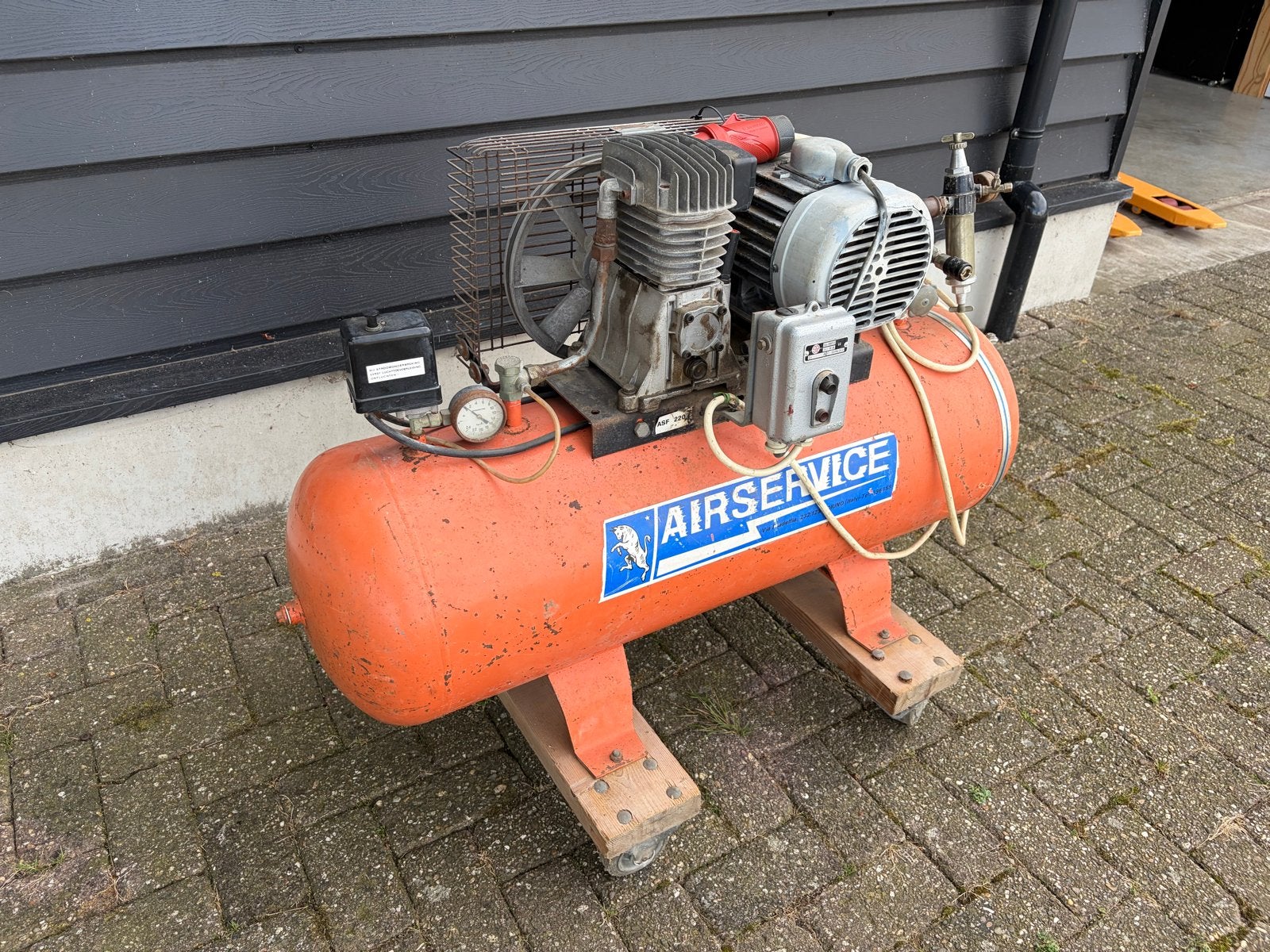 Airservice ASF 220 compressor, Ophalen, Gebruikt, 6 tot 10 bar, 25 tot 100 liter