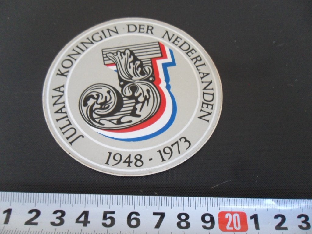 sticker Juliana Koningin der Nederlanden 1948-1973, Verzamelen, Ophalen, Zo goed als nieuw
