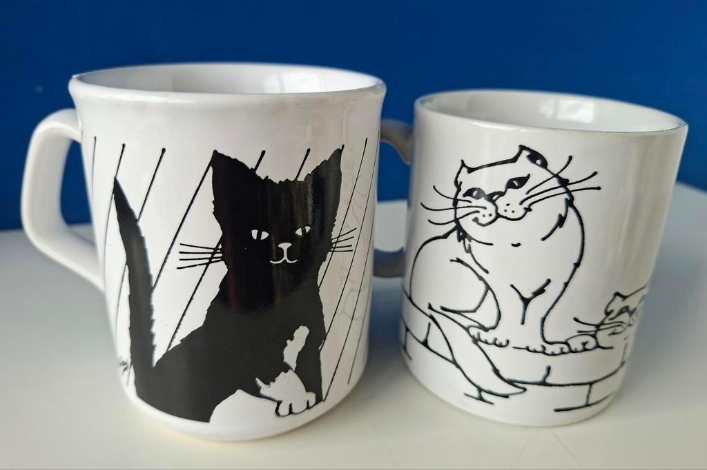 Zwartwit mokken met katten, Gebruikt, Ophalen of Verzenden, Overige stijlen, Kop(pen) en/of Schotel(s)