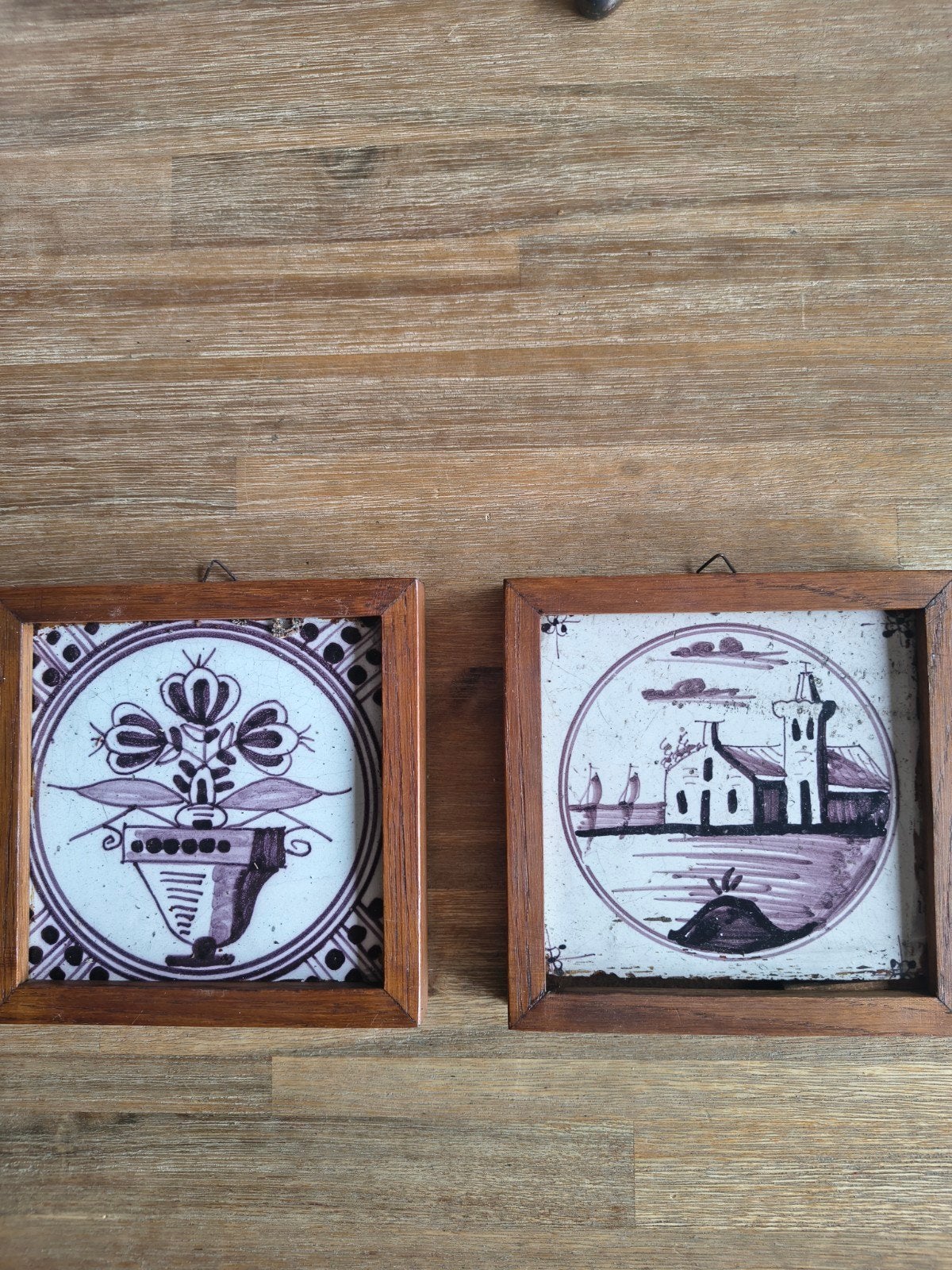 Set van 2 Delfts Blauw stijl tegeltjes in houten lijst, Antiek en Kunst, Verzenden