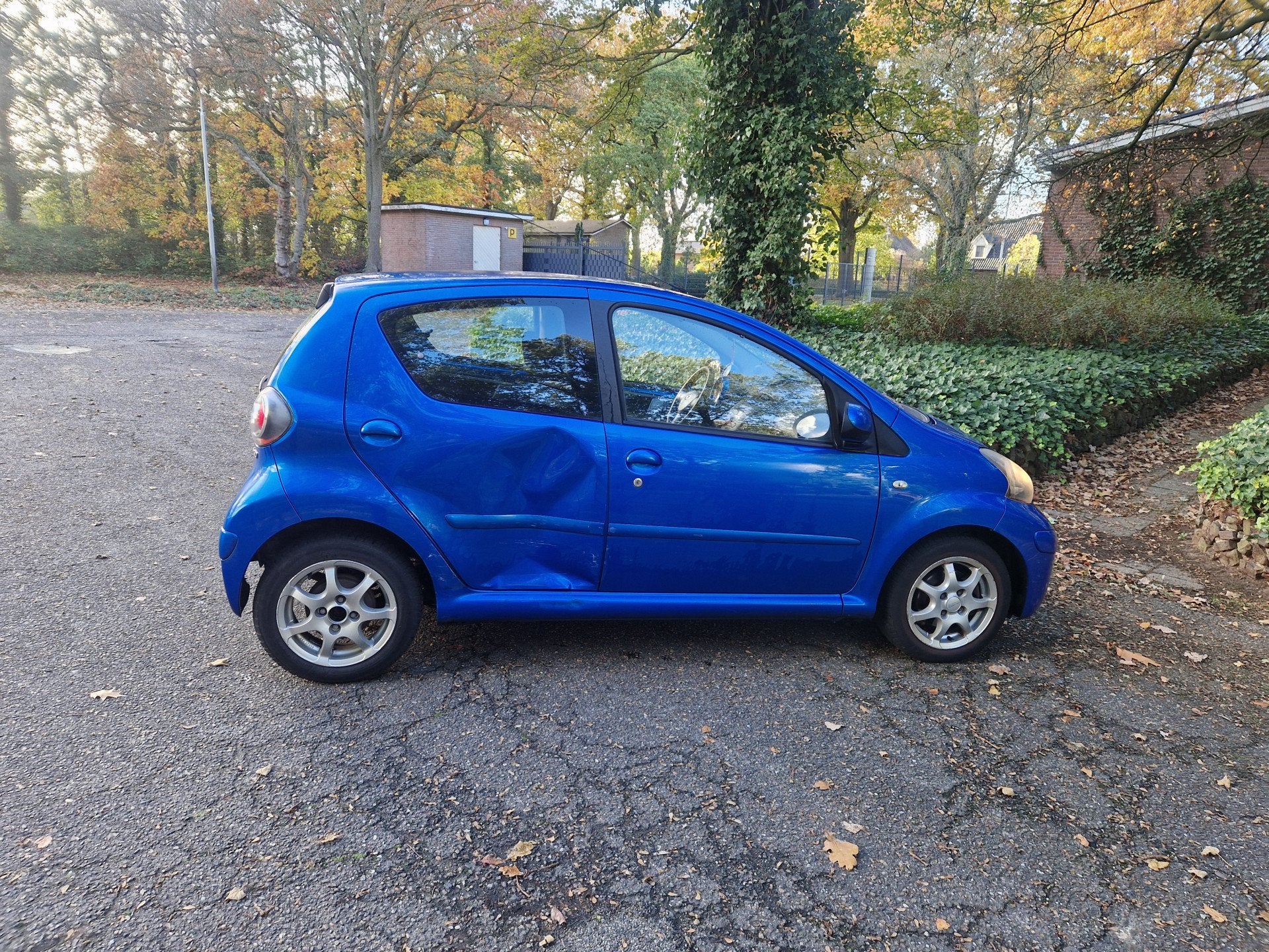 Toyota Aygo 1.0-12V, 5 drs, AIRCO, Nw apk (bj 2010), Auto's, Voorwielaandrijving, Gebruikt, 68 pk, Origineel Nederlands