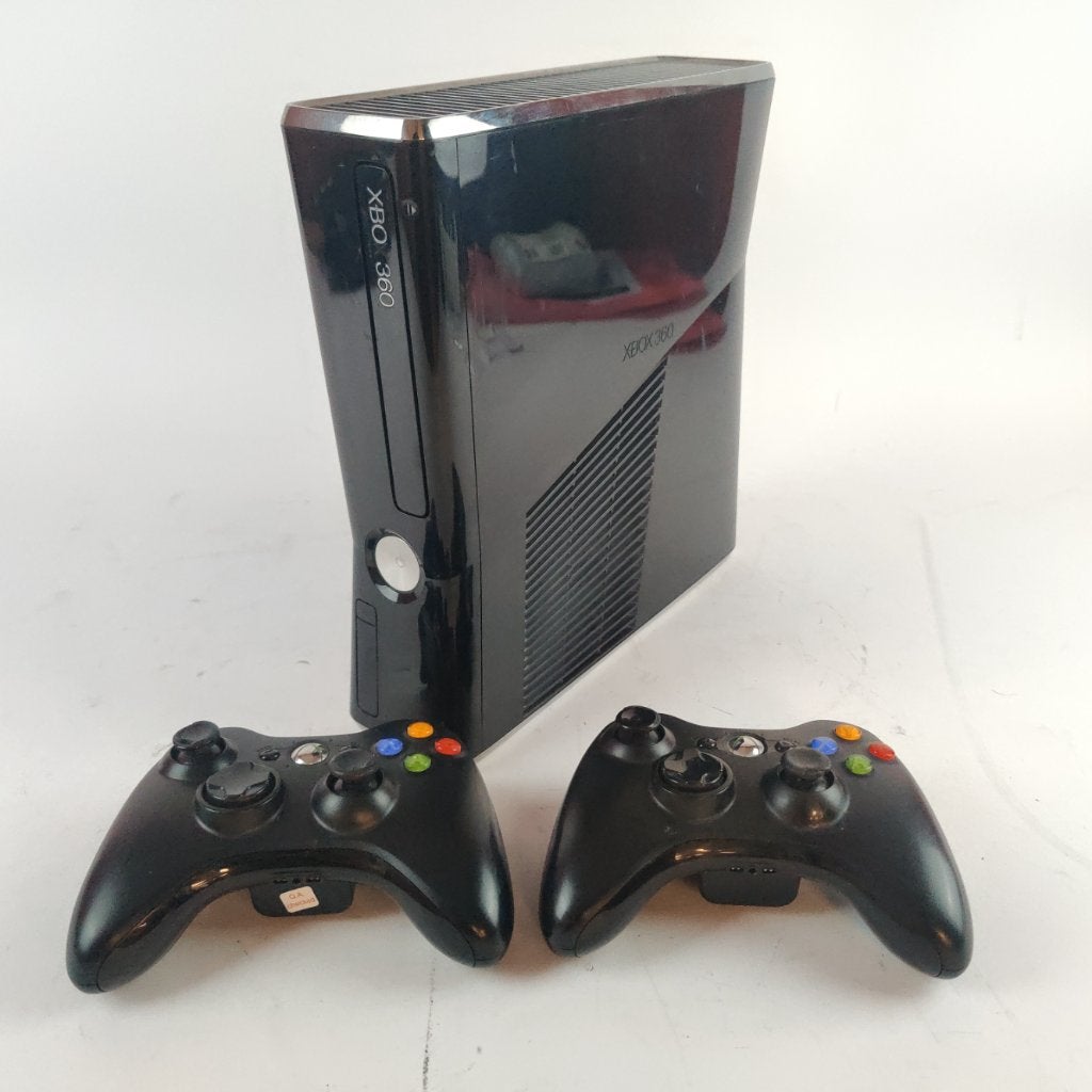 Xbox 360 Slim 250gb + 2 controllers || Nu voor € 109.99, Gebruikt, Ophalen of Verzenden, X, 3 spelers of meer