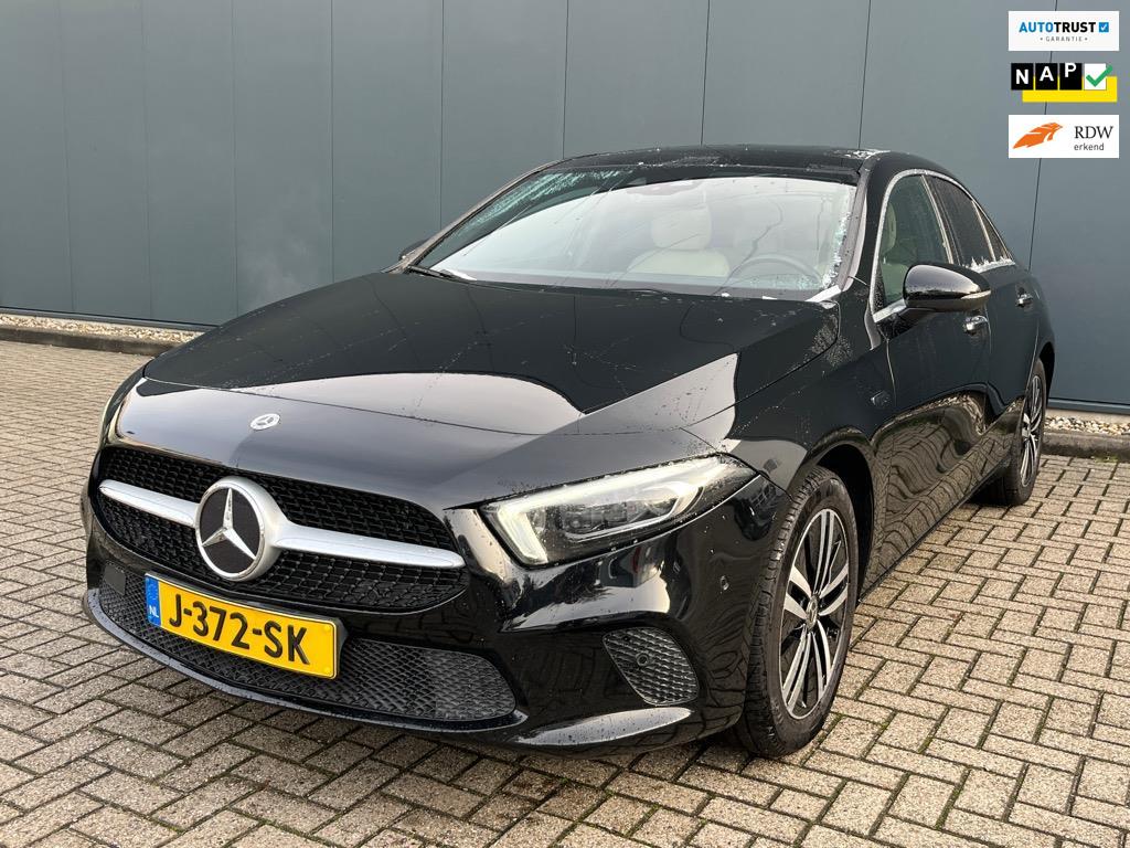Mercedes-Benz A-klasse 250 e Business Solution Luxury Limite, Gebruikt, Euro 6, 4 cilinders, 15 kWh