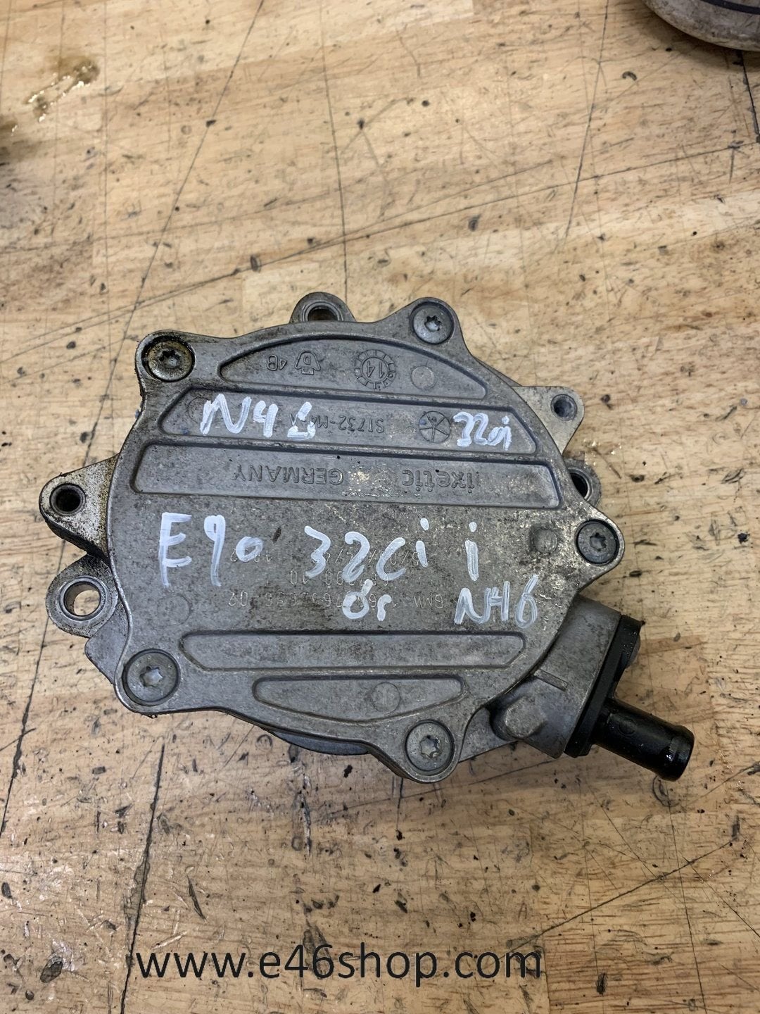 VACUUMPOMP BMW E90 E91 318I 320I N46 MOTOR, Gebruikt, -, -, Ophalen of Verzenden