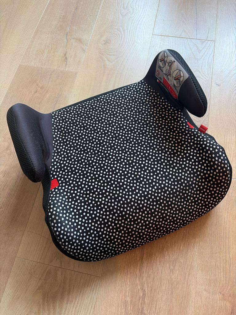Hema Zitverhoger Auto - Zwart met Witte Stippen, Overige merken, Autogordel, 15 t/m 36 kg, Ophalen of Verzenden