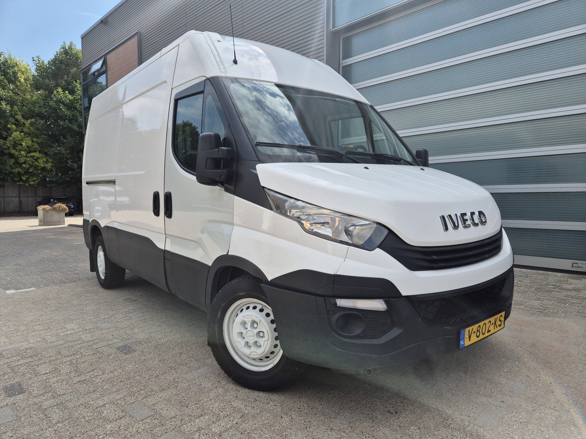 Iveco Daily 35S12V 2.3 l2h2 zeer mooie bus 3500kg trekhaak m, Gebruikt, Iveco, Wit, Bedrijf