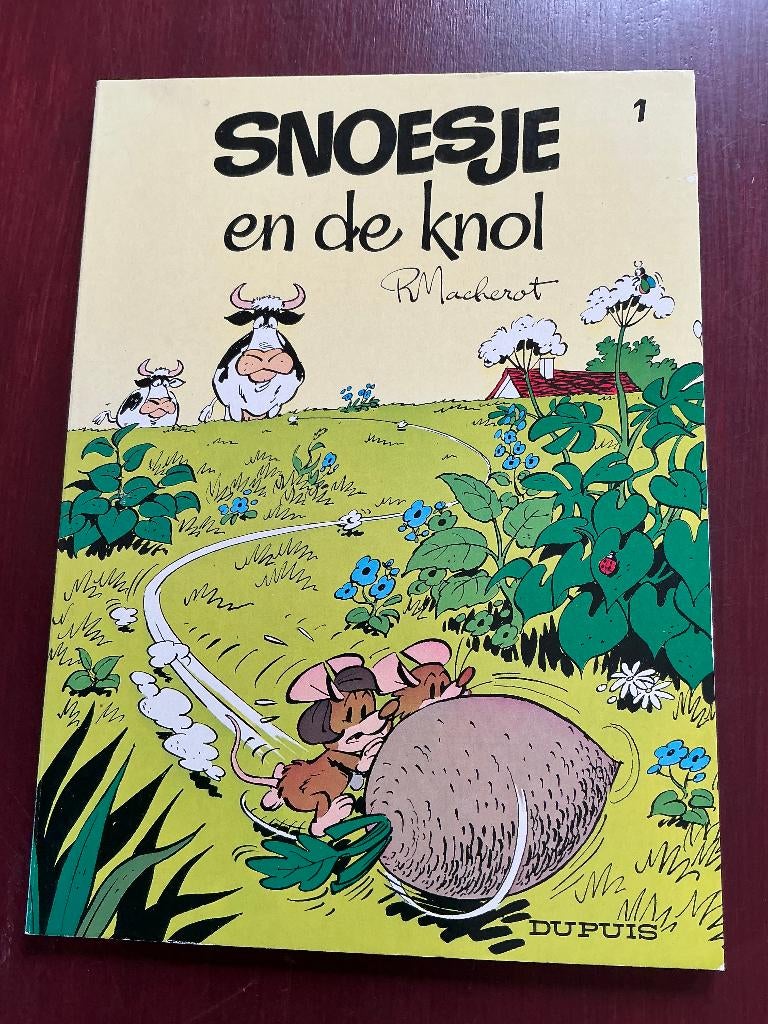 Snoesje 1, Eén stripboek, Ophalen of Verzenden, Gelezen