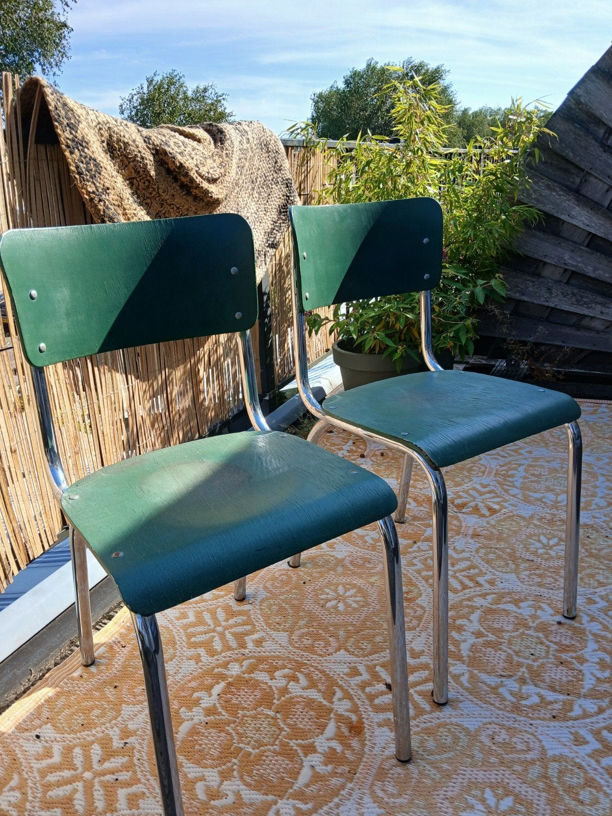 2 groene schoolstoeltjes, Ophalen, Gebruikt, Overige kleuren, Hout