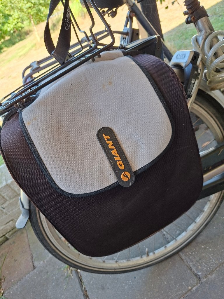 Giant twist go Double fietstassen, Fietsen en Brommers, Fietsonderdelen, Ophalen