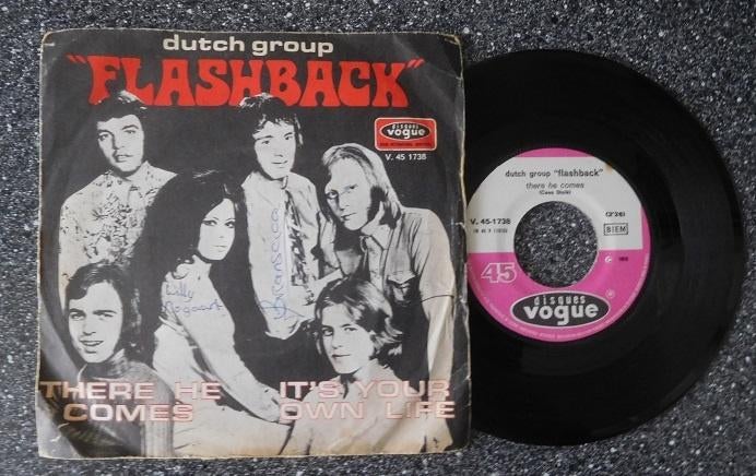 Flashback - there he comes, 7 inch, Single, Ophalen of Verzenden, Zo goed als nieuw