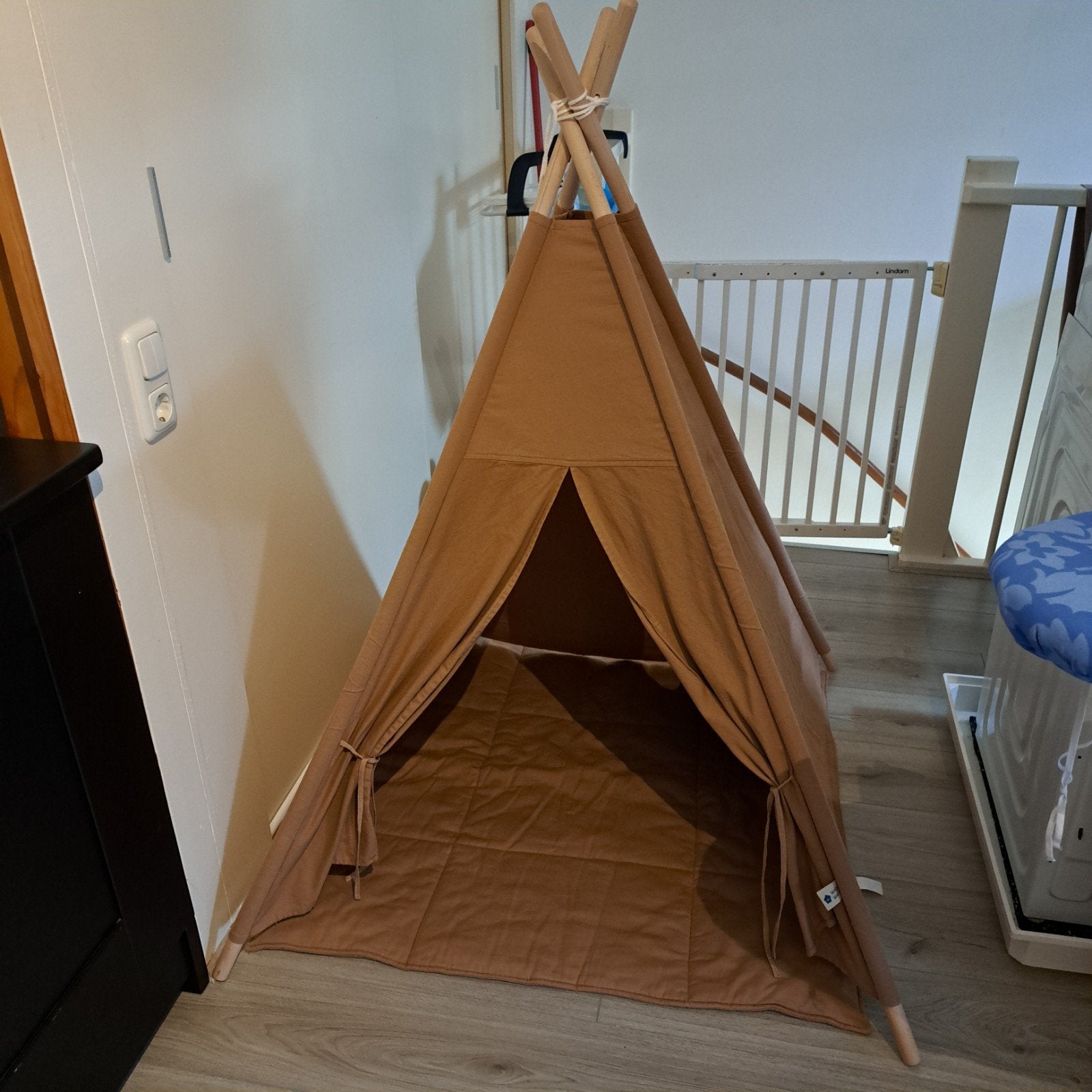 Wigiwama Tipi Tent - Bruin Speeltent voor Kinderen, Ophalen, Zo goed als nieuw, Overige materialen
