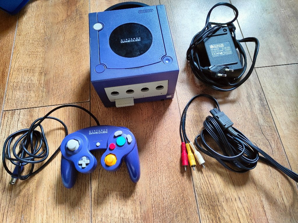 Nintendo Gamecube Purple|Paars Controller + Kabels + Memory, Ophalen of Verzenden, Zo goed als nieuw, Met 1 controller