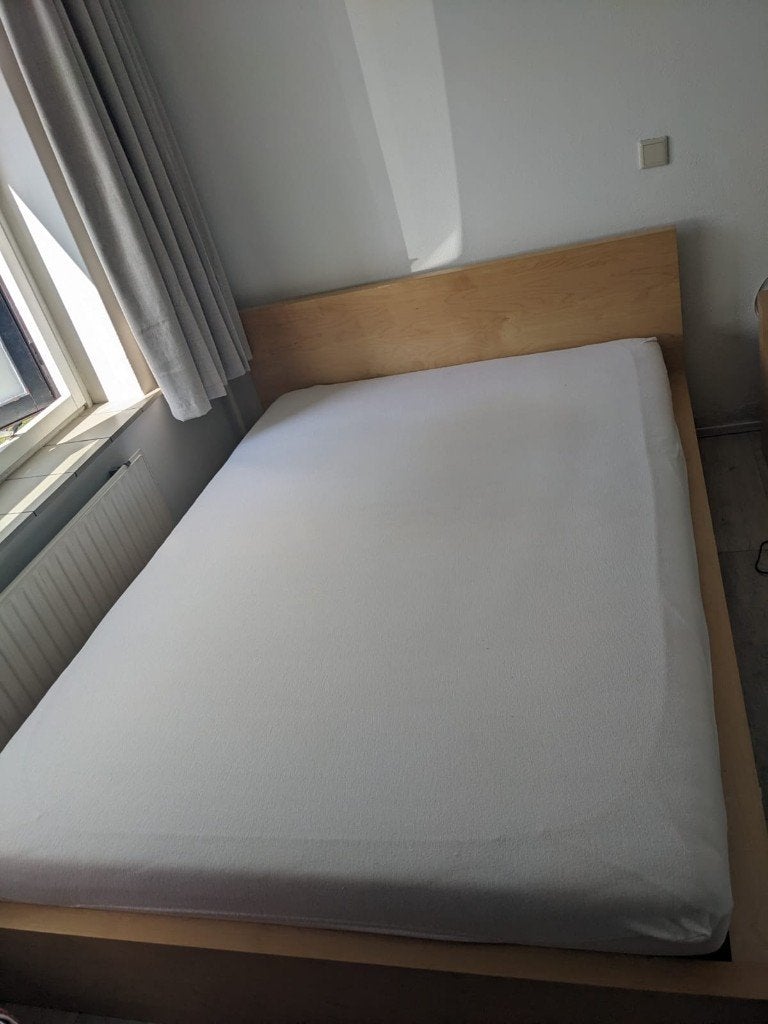 Malm bed ikea 140x200, Ophalen, Gebruikt, Bruin, Tweepersoons