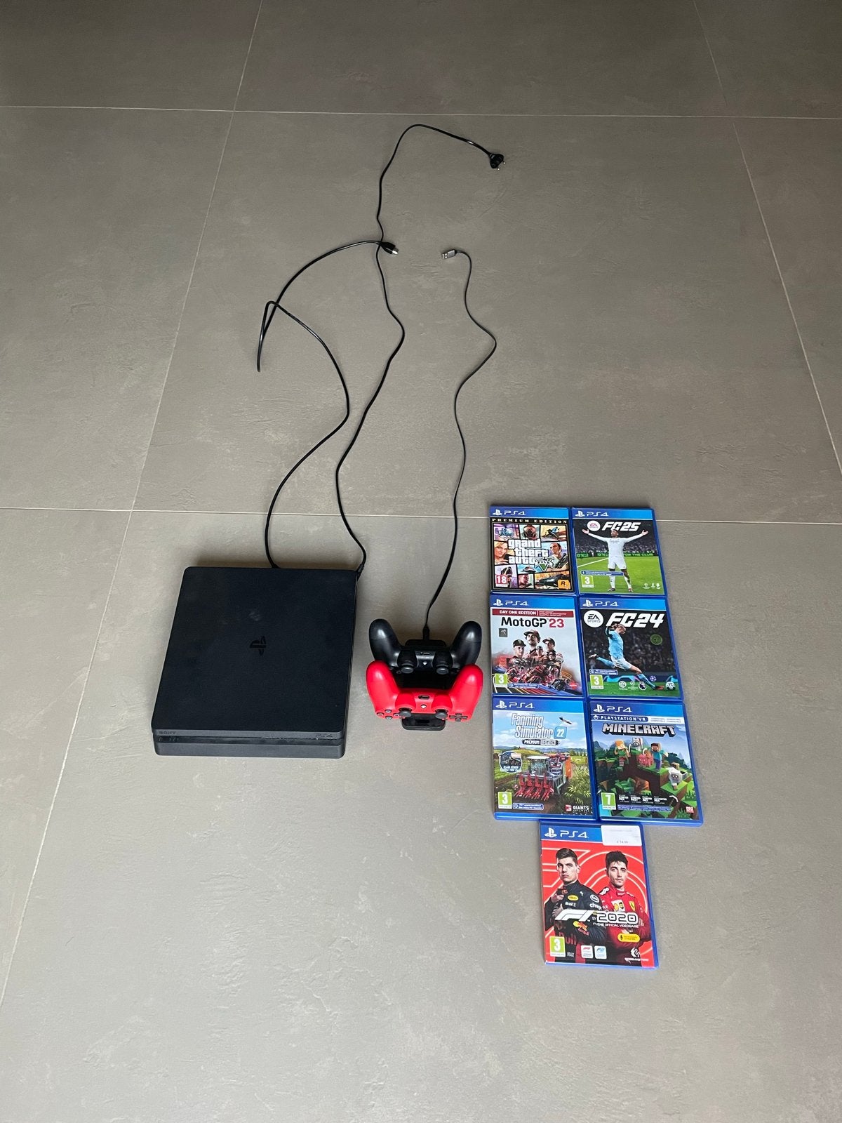 PlayStation 4 Slim 500GB met 2 controllers en 7 games, Ophalen, Met 2 controllers, Zo goed als nieuw, Slim
