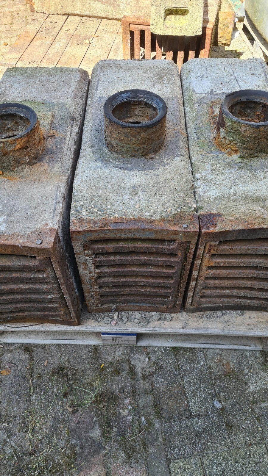 3x Betonnen putrand met rooster - Gebruikt, Ophalen of Verzenden, Gebruikt