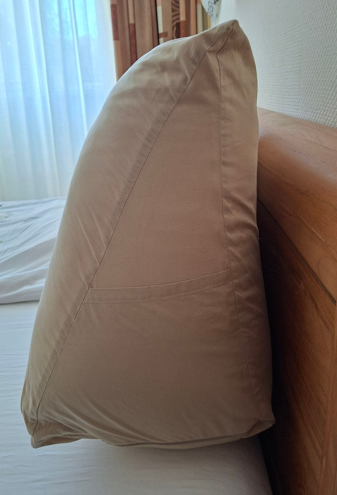 Comfortabel leeskussen met hoes, Ophalen, Zo goed als nieuw, Beige, Overige typen