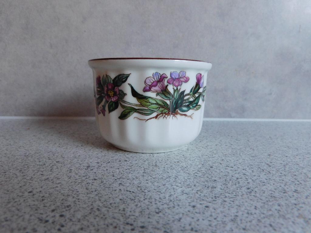 Ovenschaal 5,5x8 cm. Philmonaria  Botanica Villeroy & Boch, Ophalen of Verzenden, Overige stijlen, Porselein, Schaal of Schalen