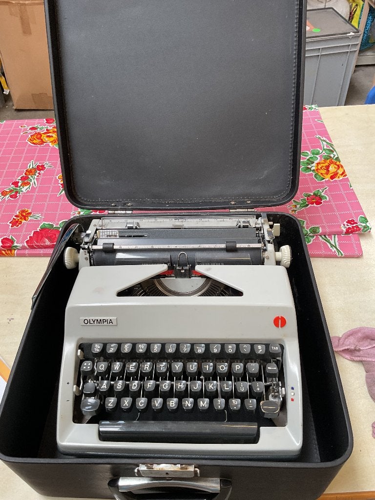 Olympia Typemachine, Diversen, Ophalen, Gebruikt
