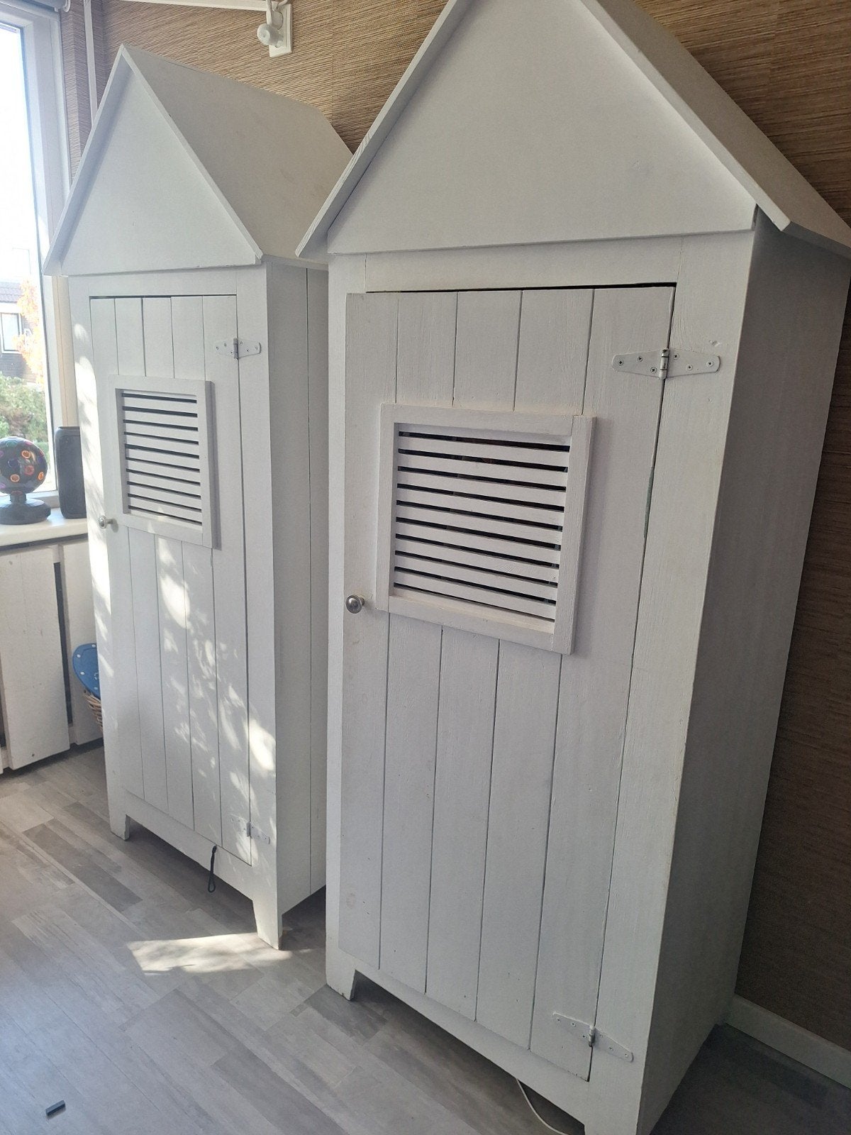 Set van 2 witte strandhuis kledingkasten, Ophalen, Met deur(en), Gebruikt, 50 tot 100 cm