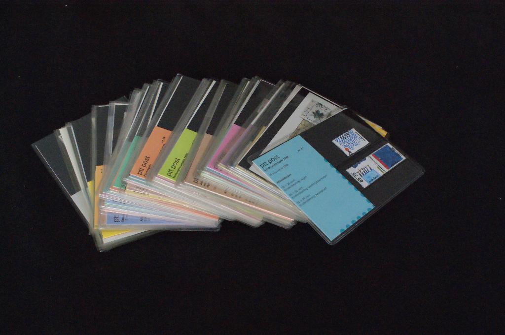 PTT Postzegelmapjes.  1982 – 1988., Ophalen of Verzenden, Na 1940, Postfris
