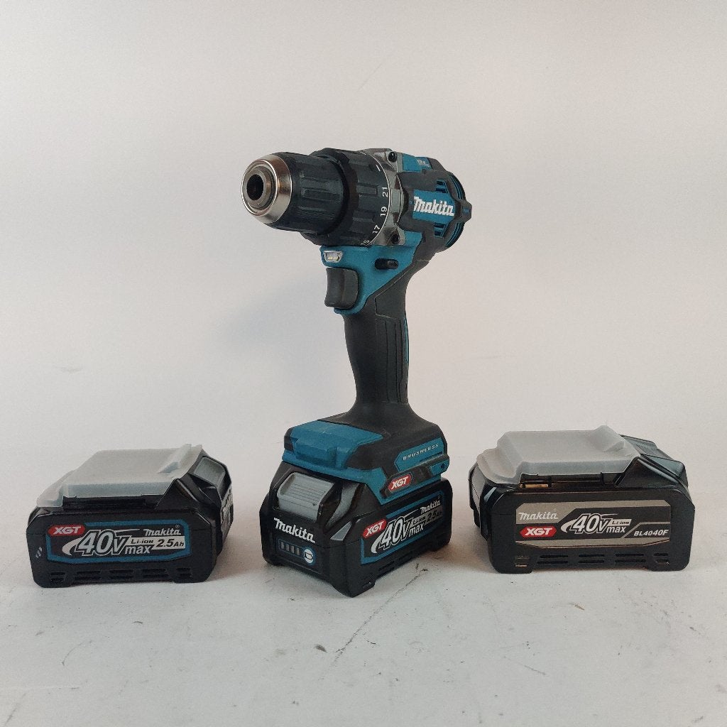 Makita DF002G Boormachine body + 2x 36v 2.5Ah + 1x 36v 4.0A, Doe-het-zelf en Verbouw, Gereedschap | Machine-onderdelen en Toebehoren