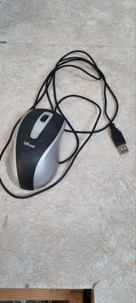 Trust Bedrade Muis - Gebruikt, Computers en Software, Muizen, Muis, Gebruikt, Ophalen of Verzenden, Trust